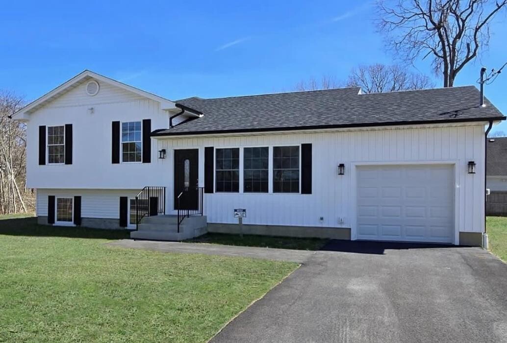 Images Leesa Byrnes Realty