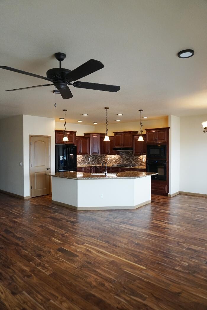 Images Eagleridge Homes Real Estate Development