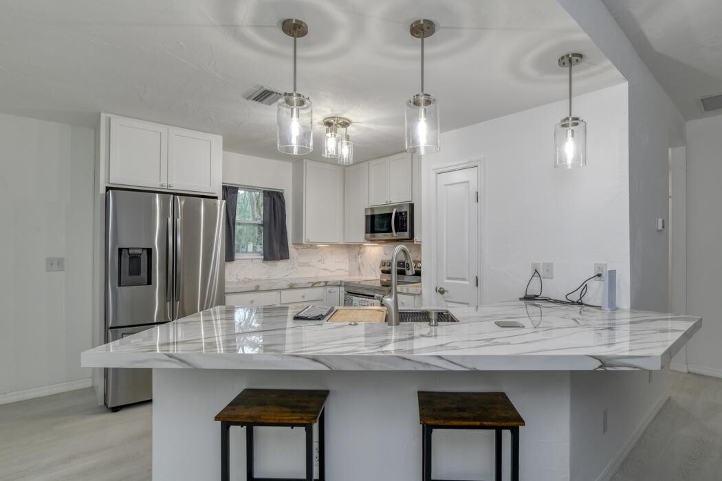 Images Coldwell Banker Ben Bates, Inc., Realtor