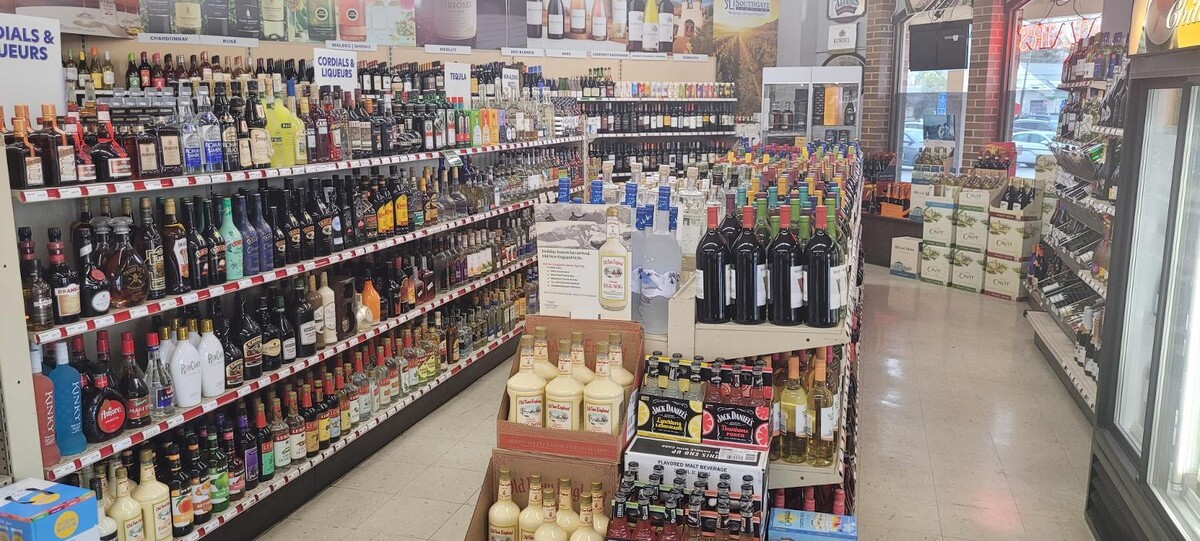 Images Southgate Liquors
