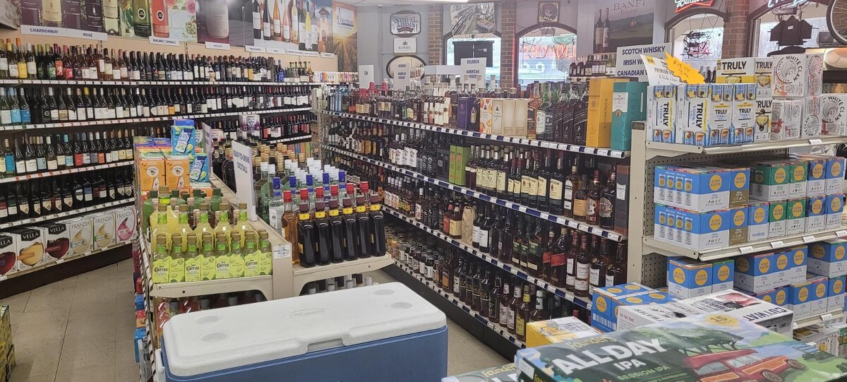 Images Southgate Liquors