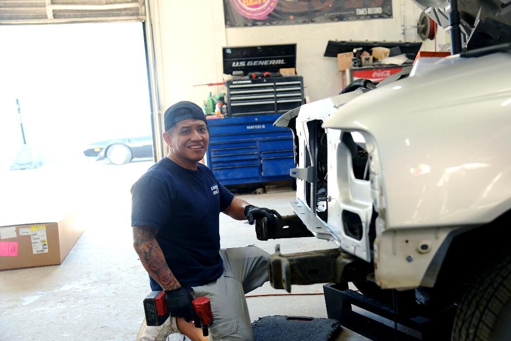 Images Evans Body Shop Inc