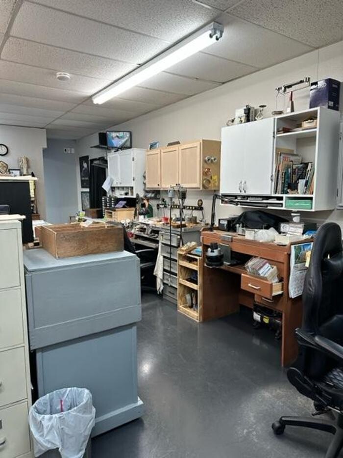 Images The Jeweler's Workshop