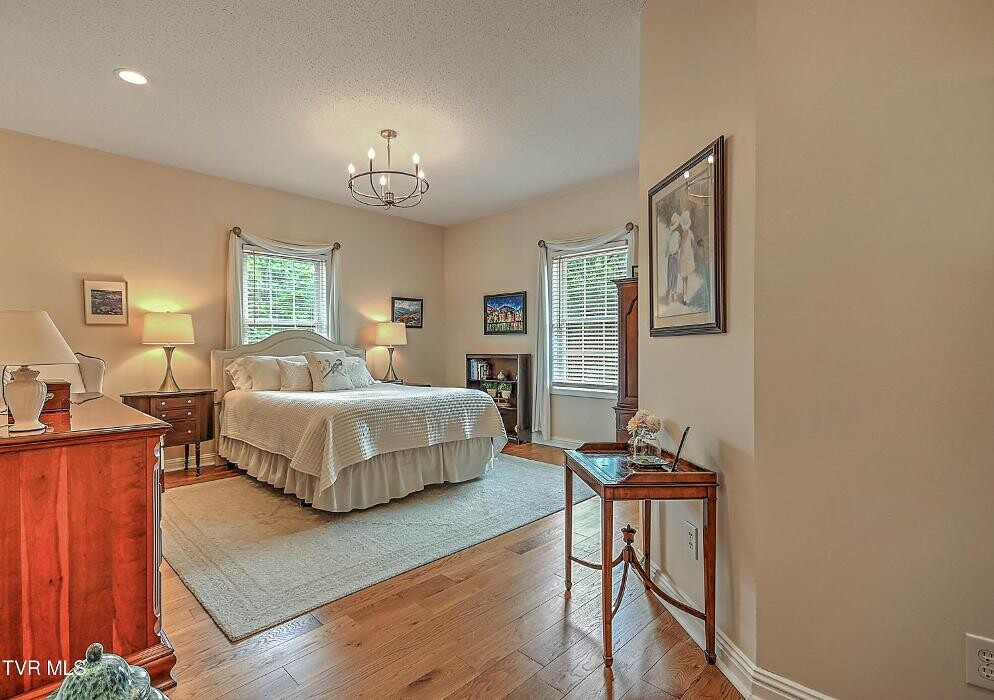 Images Century 21 Legacy - Mark Williams