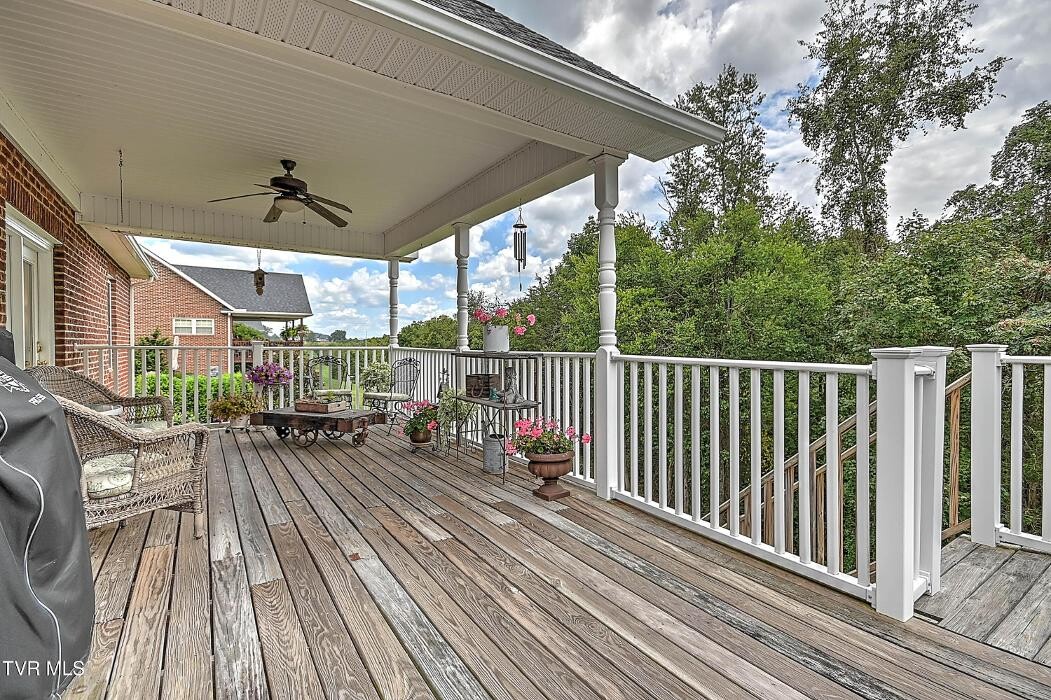 Images Century 21 Legacy - Mark Williams