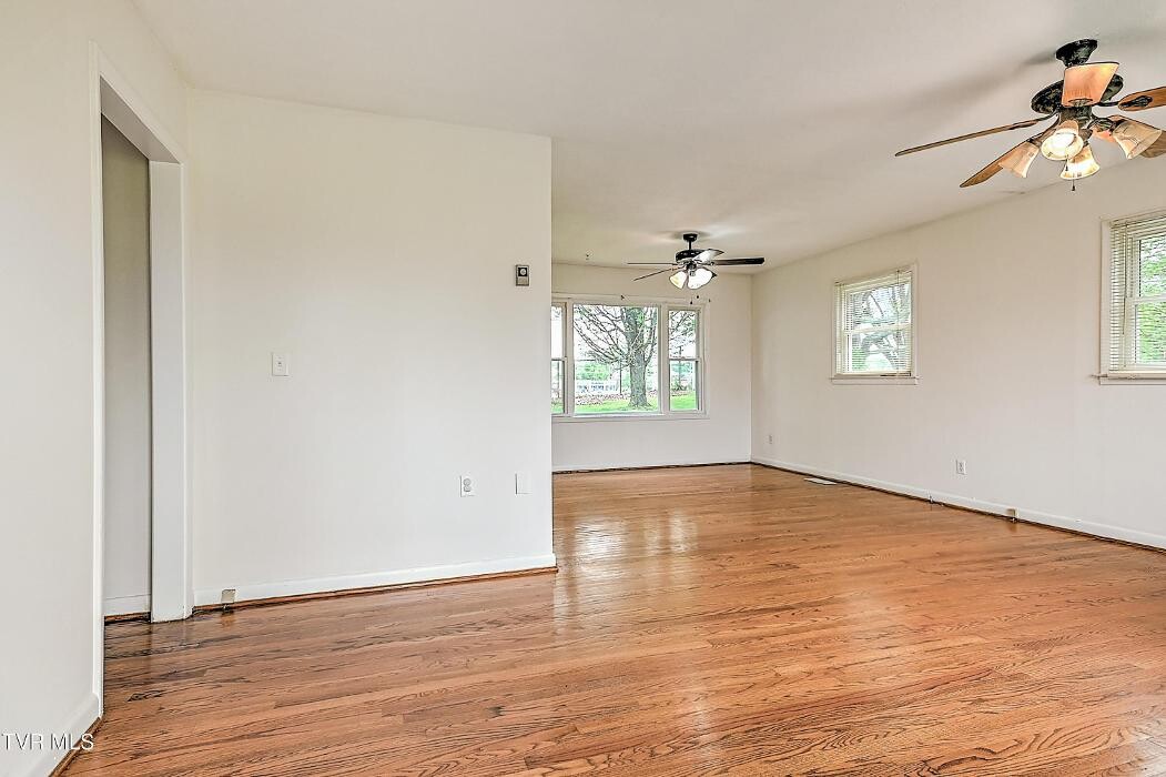 Images Century 21 Legacy - Mark Williams