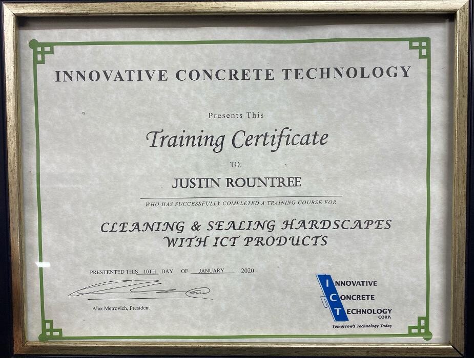 Images Rountree's Lawn Maintenance, Inc.