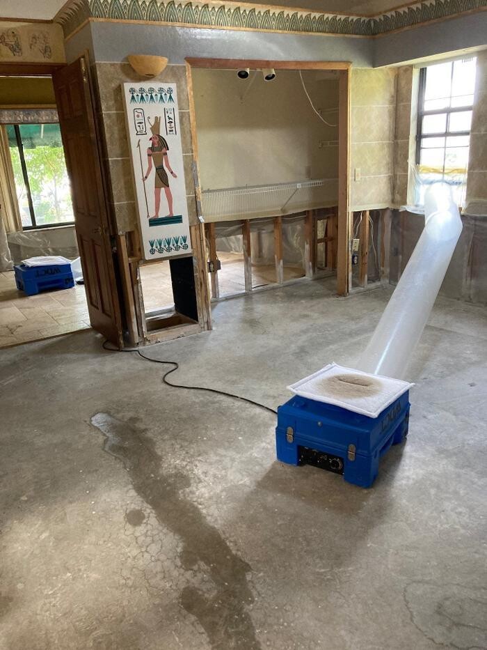 Images Water Damage Cleanup Team
