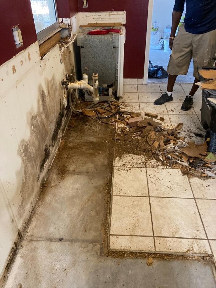 Images Water Damage Cleanup Team