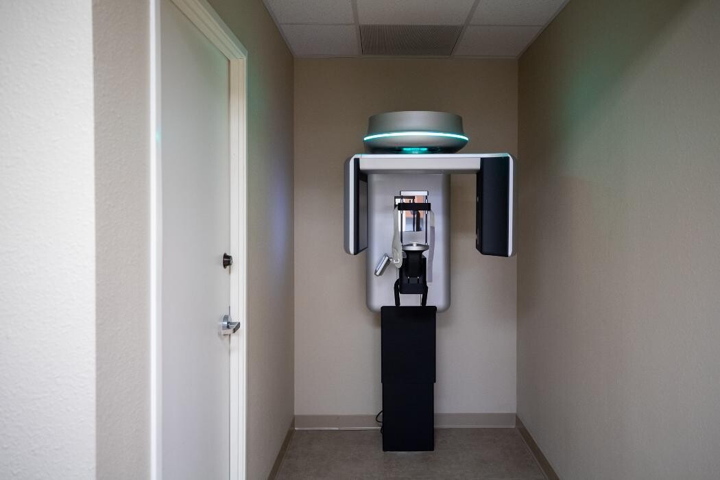 Images Live Oak Oral Surgery of Texas