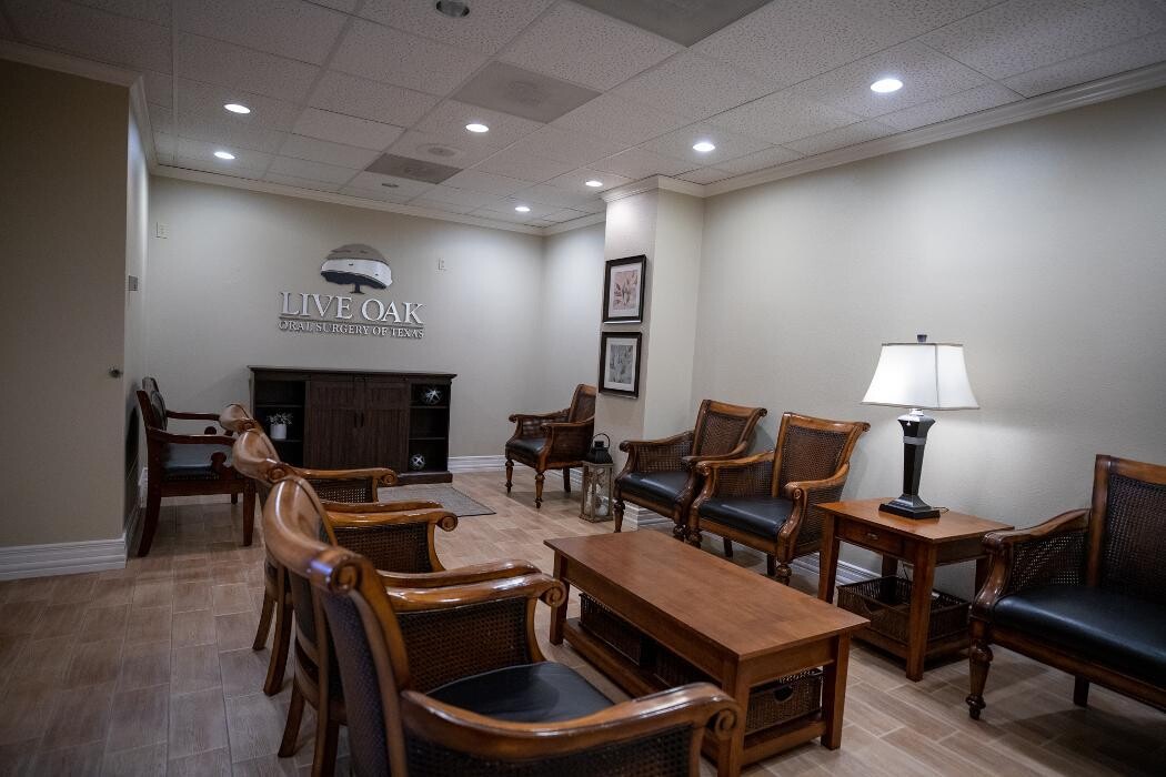Images Live Oak Oral Surgery of Texas