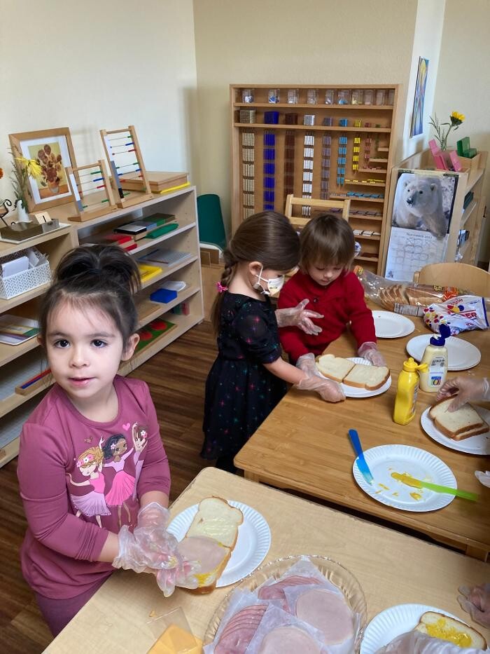 Images Montessori ONE Academy