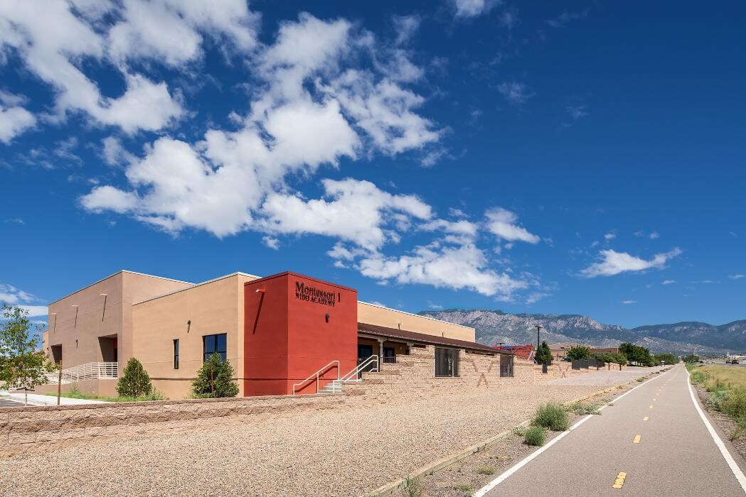 Images Montessori ONE Academy