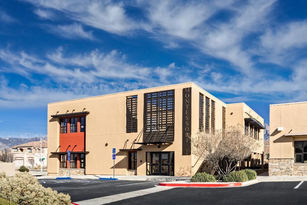 Images Montessori ONE Academy