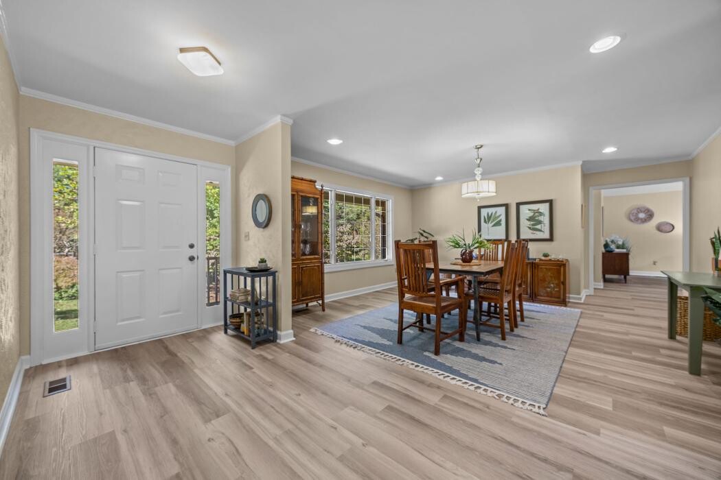 Images Logan Carter Realty