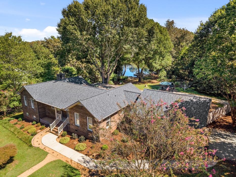 Images Logan Carter Realty