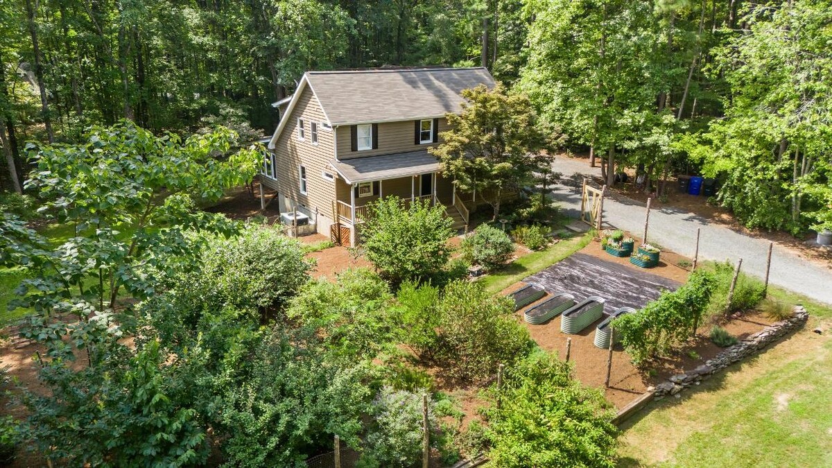 Images Logan Carter Realty