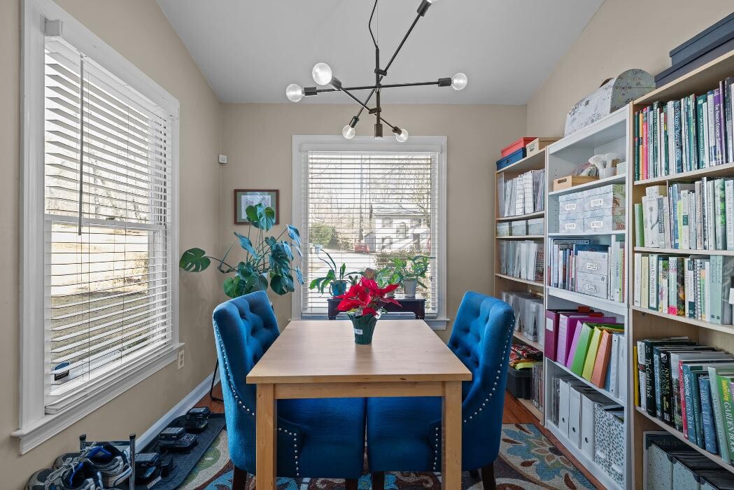 Images Logan Carter Realty