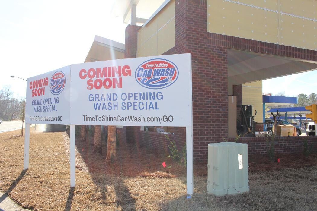 Images Time To Shine Car Wash - Plantation on St. James