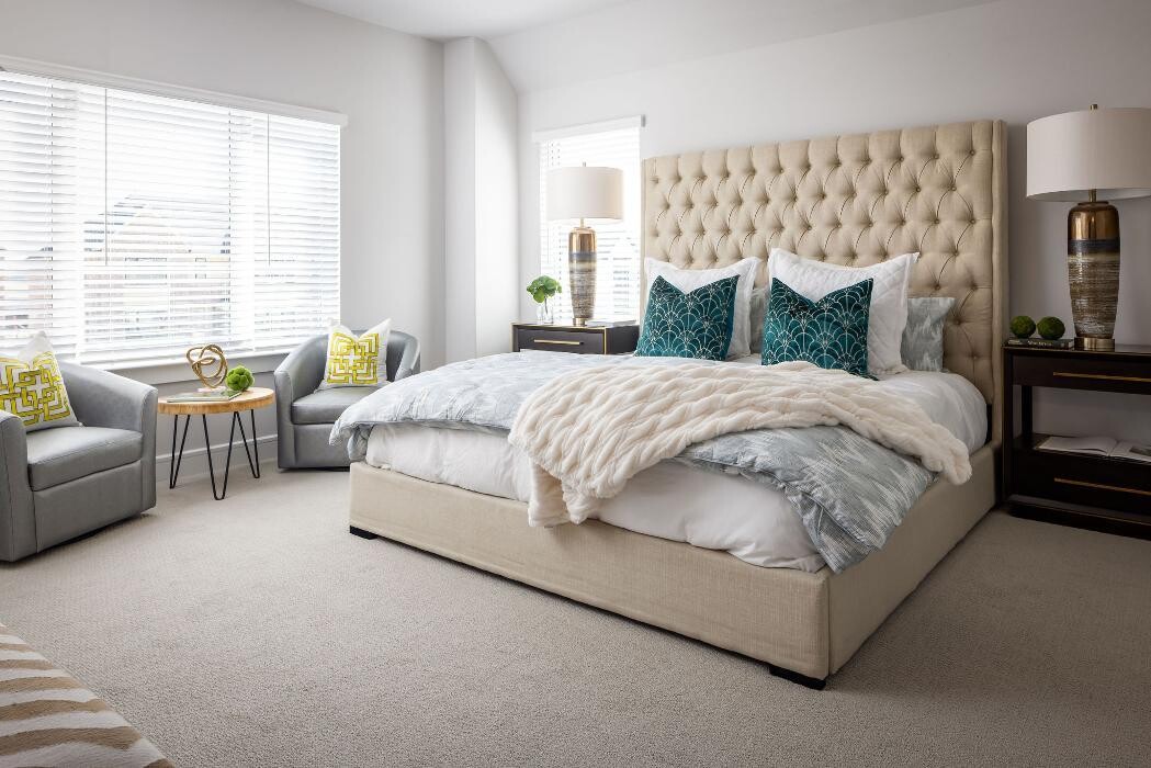 Images The Louise Apartments & Townhomes