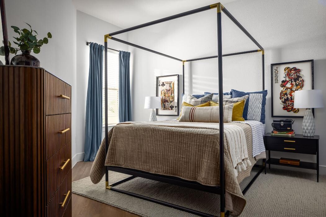 Images The Louise Apartments & Townhomes