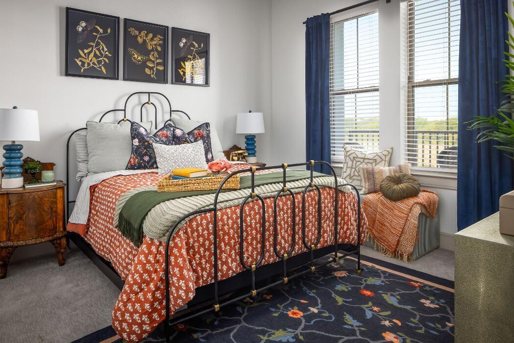 Images The Louise Apartments & Townhomes
