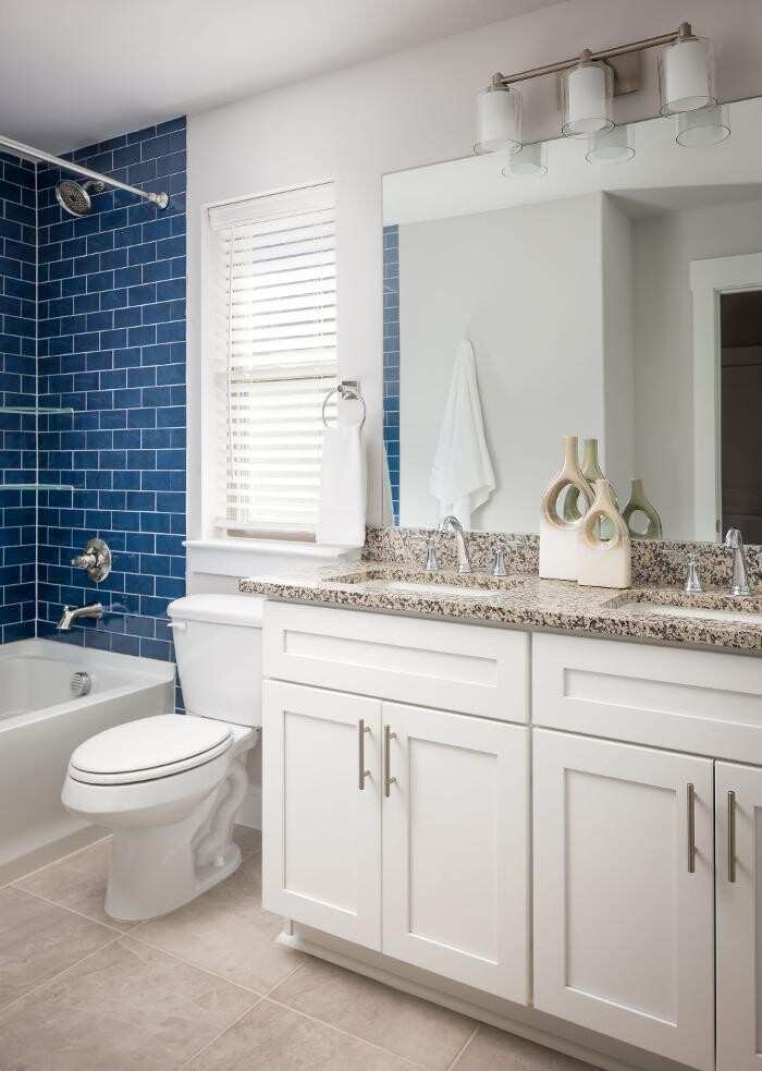 Images The Louise Apartments & Townhomes