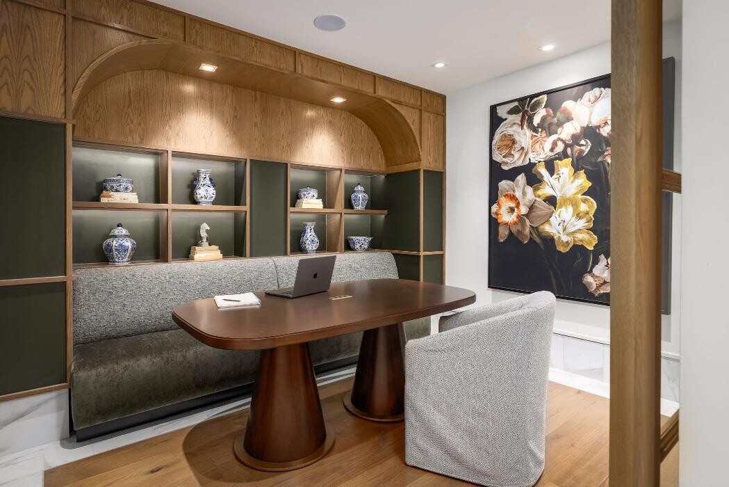 Images The Louise Apartments & Townhomes