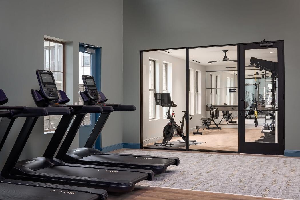 Images The Louise Apartments & Townhomes
