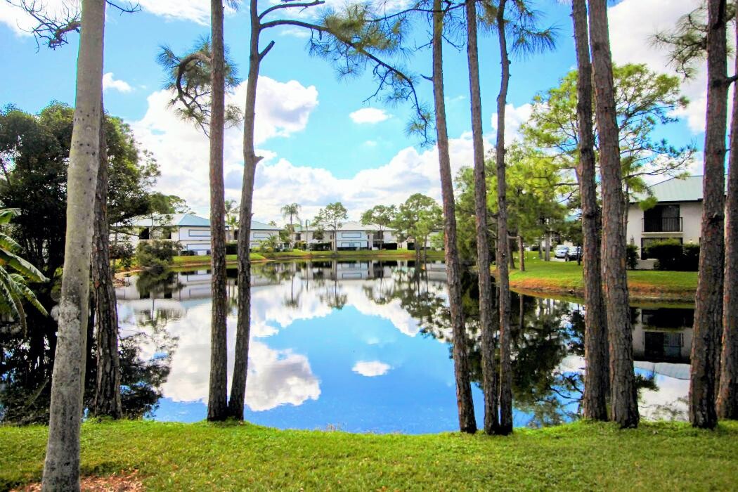 Images Crystal Lake Apartments