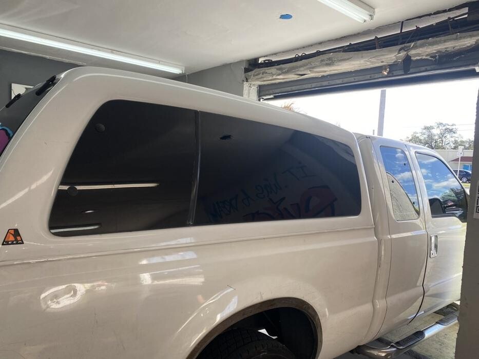 Yvel Mobile Window Tint Logo