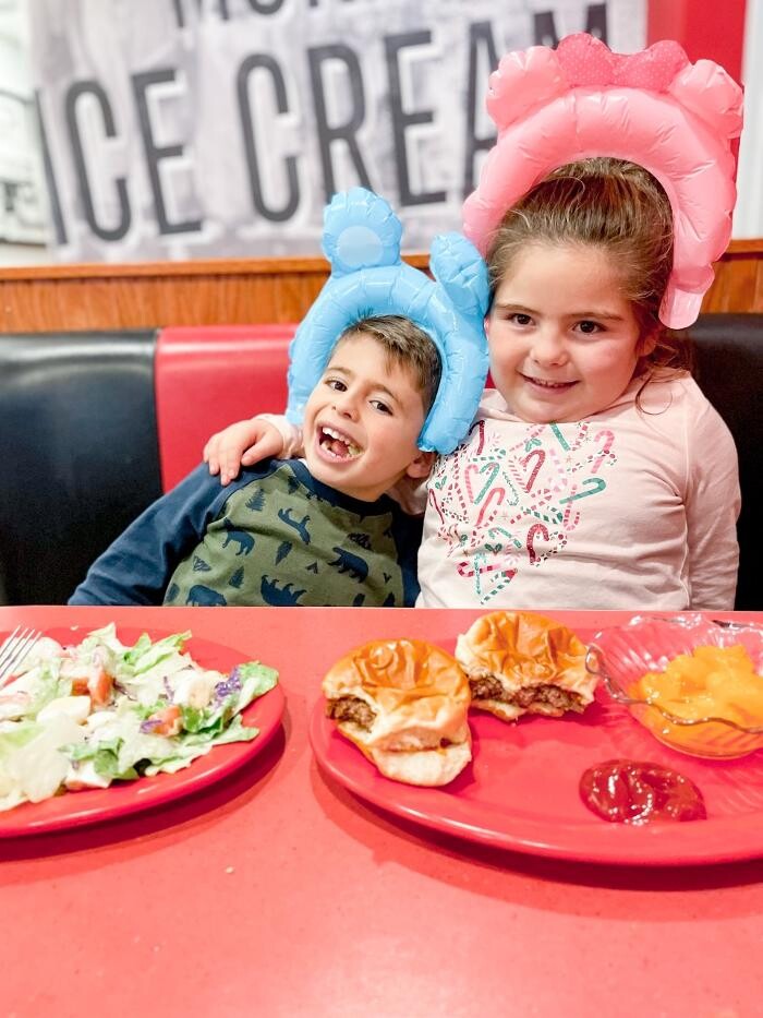 Images Friendly's