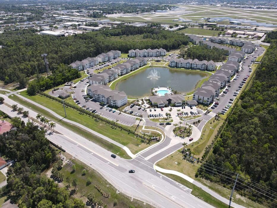 Images The Carlton of Fort Myers