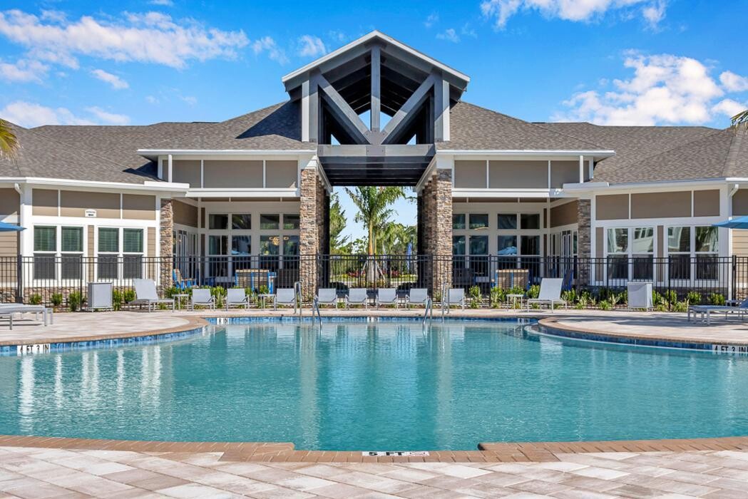 Images The Carlton of Fort Myers