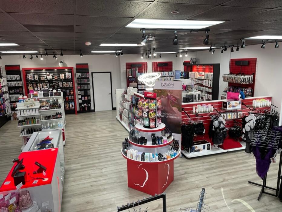 Images Adam & Eve Stores