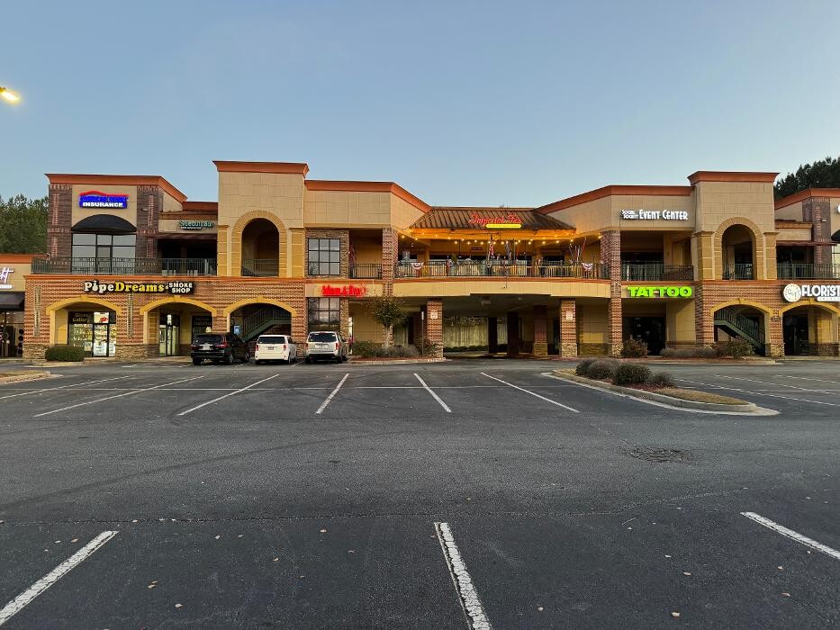 Images Adam & Eve Stores