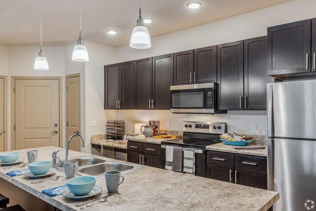 Images The Carlton of West Melbourne