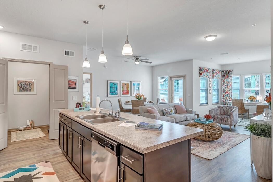 Images The Carlton of West Melbourne