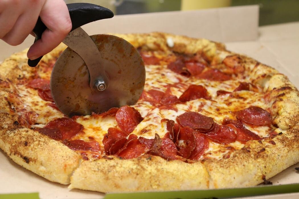 Images Hungry Howie's Pizza