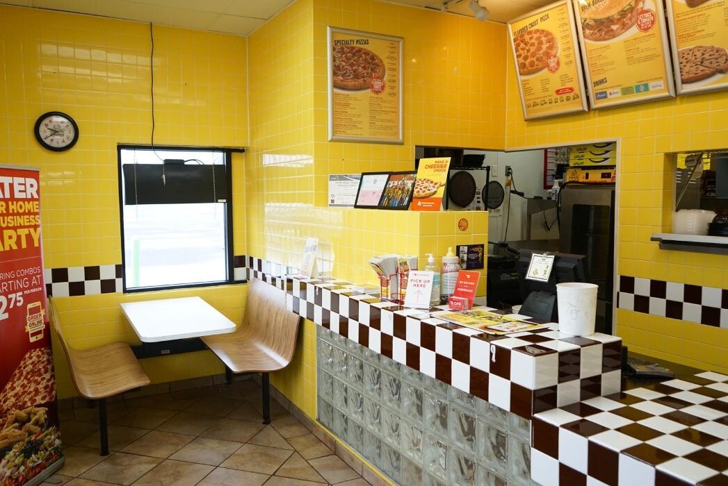 Images Hungry Howie's Pizza