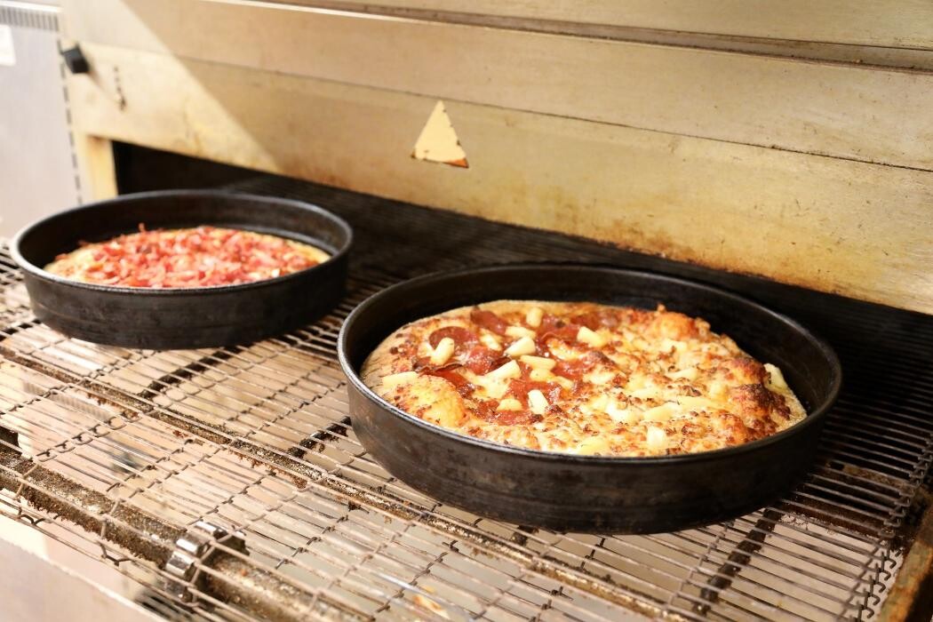 Images Hungry Howie's Pizza