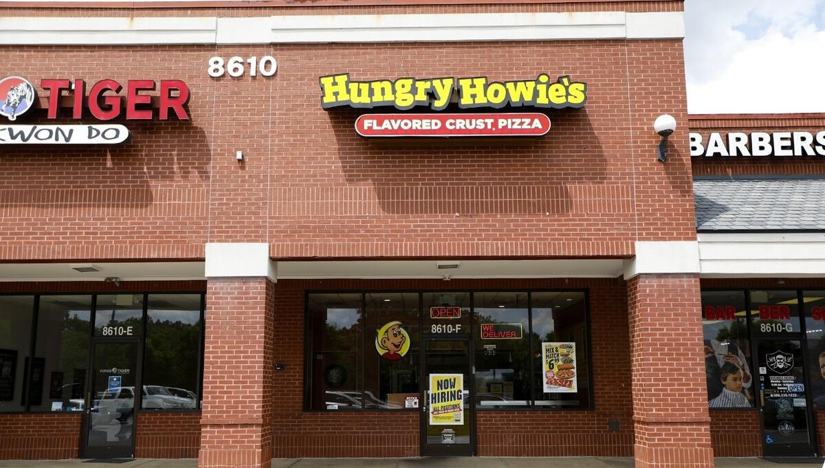 Images Hungry Howie's Pizza