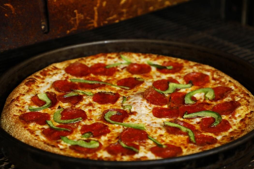 Images Hungry Howie's Pizza