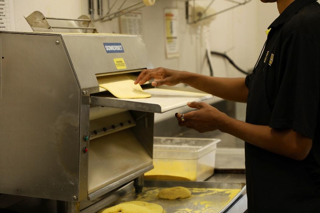 Images Hungry Howie's Pizza