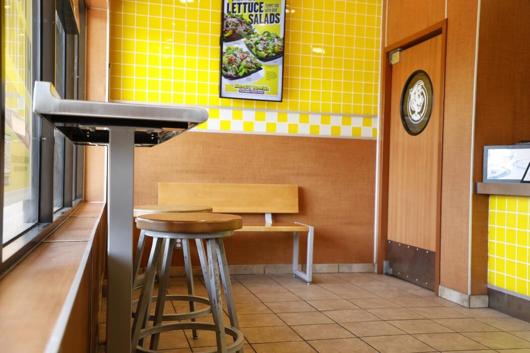 Images Hungry Howie's Pizza