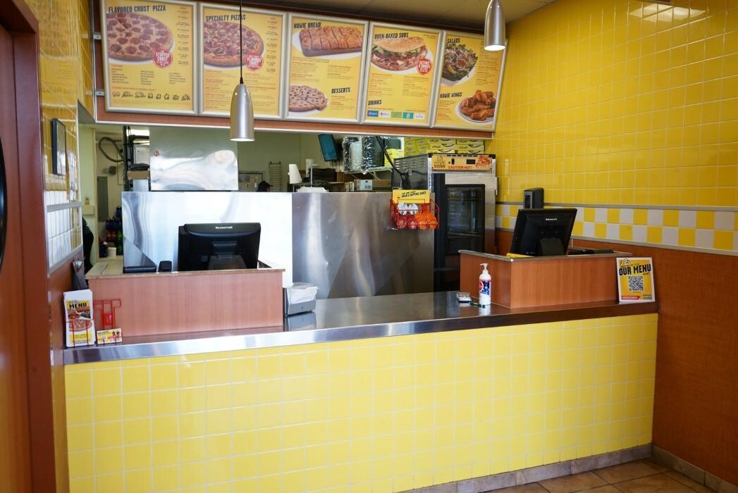 Images Hungry Howie's Pizza