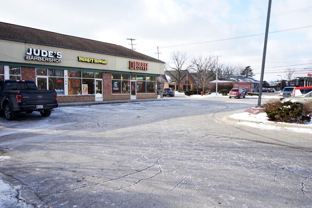 Images Hungry Howie's Pizza