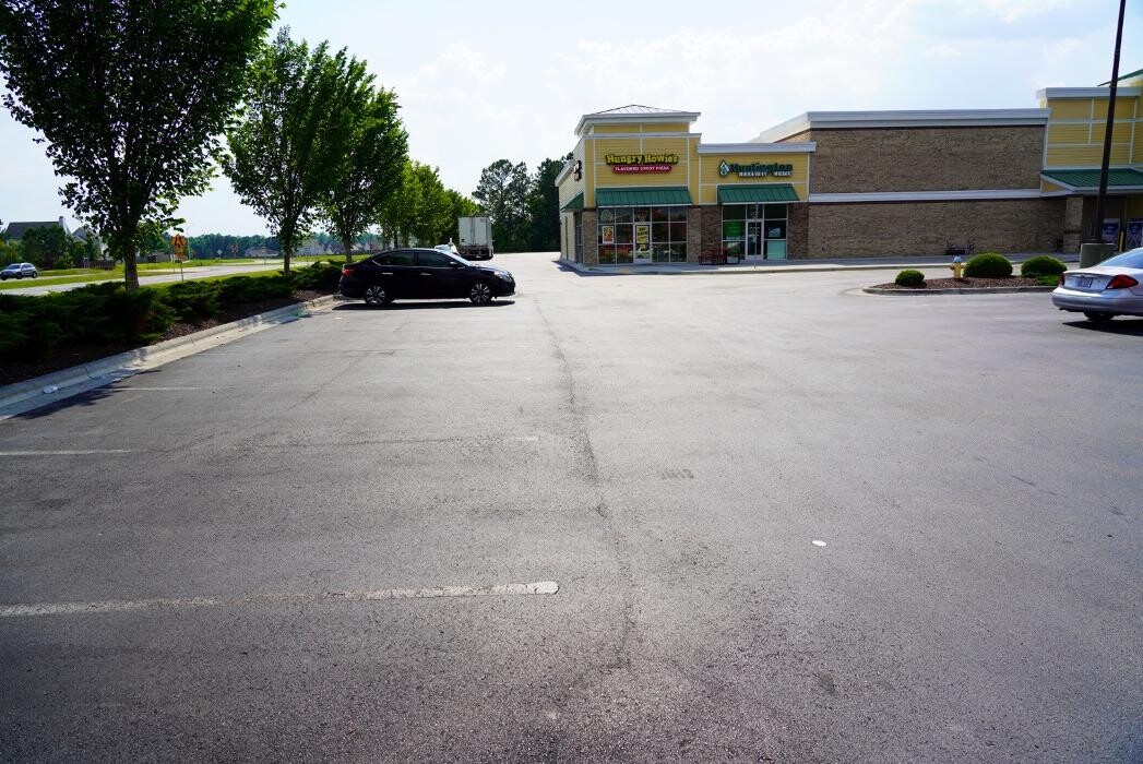 Images Hungry Howie's Pizza