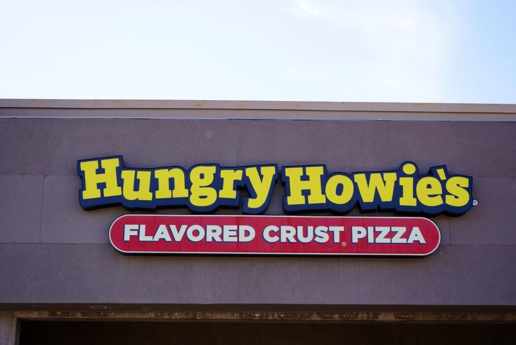 Images Hungry Howie's Pizza