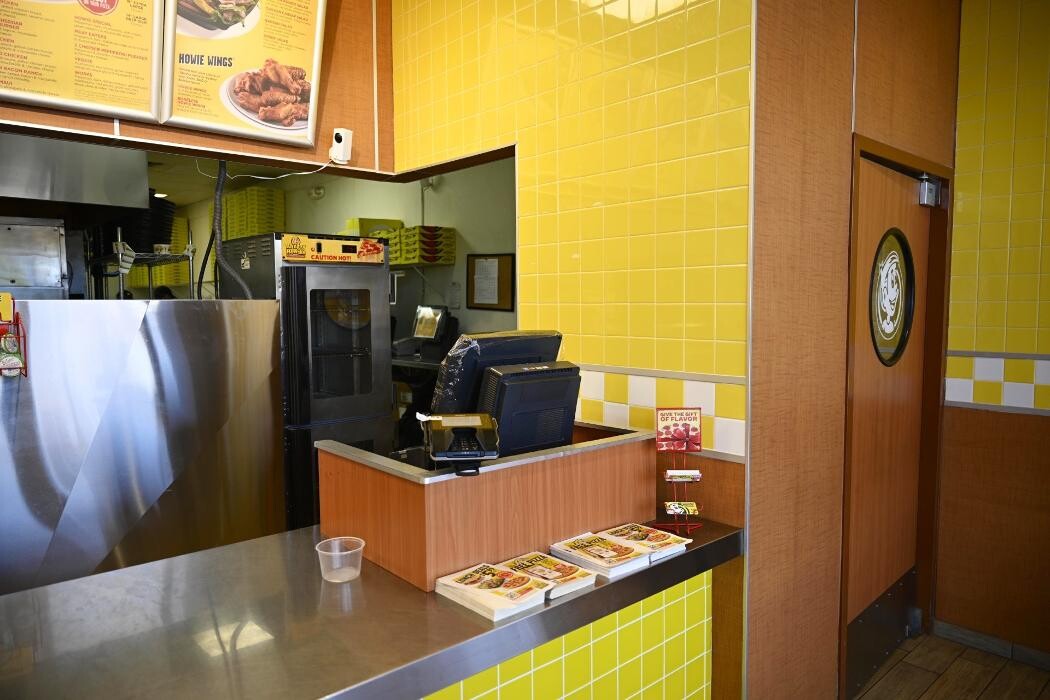 Images Hungry Howie's Pizza